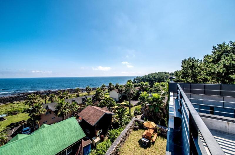 Sea And Wave Guest House Seogwipo Exterior photo